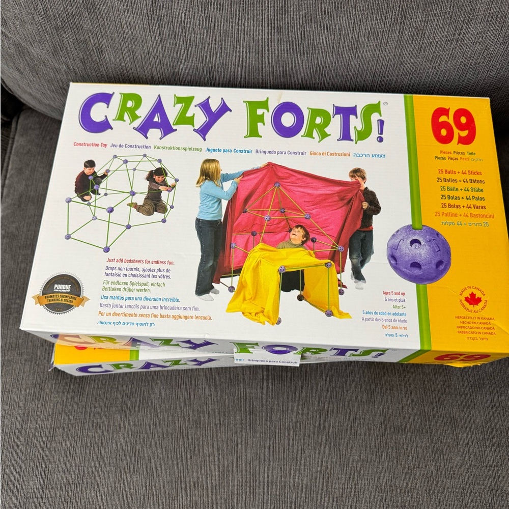 2 boxes of crazy forts